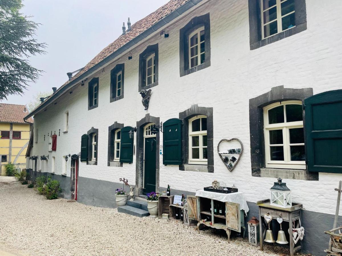 Attractively Furnished Holiday Home In Slenaken Exterior photo